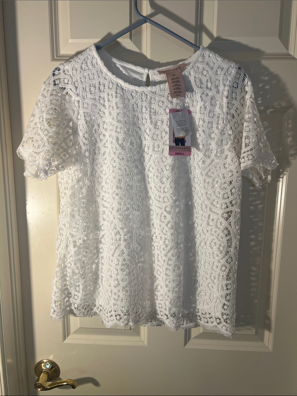 Philosophy White Lace Overlay Short Sleeve Blouse